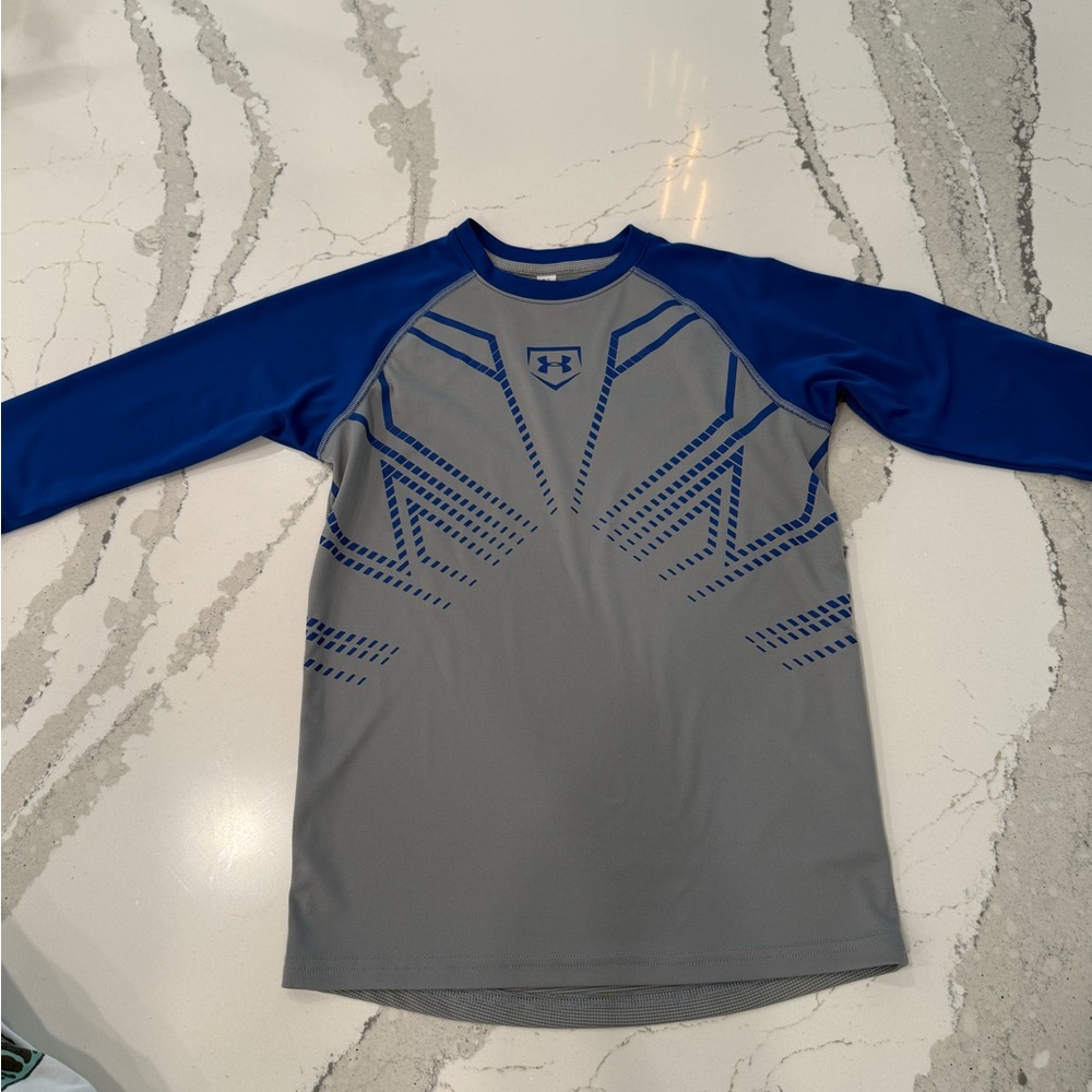Under Armour Baseball dri-fit shirt